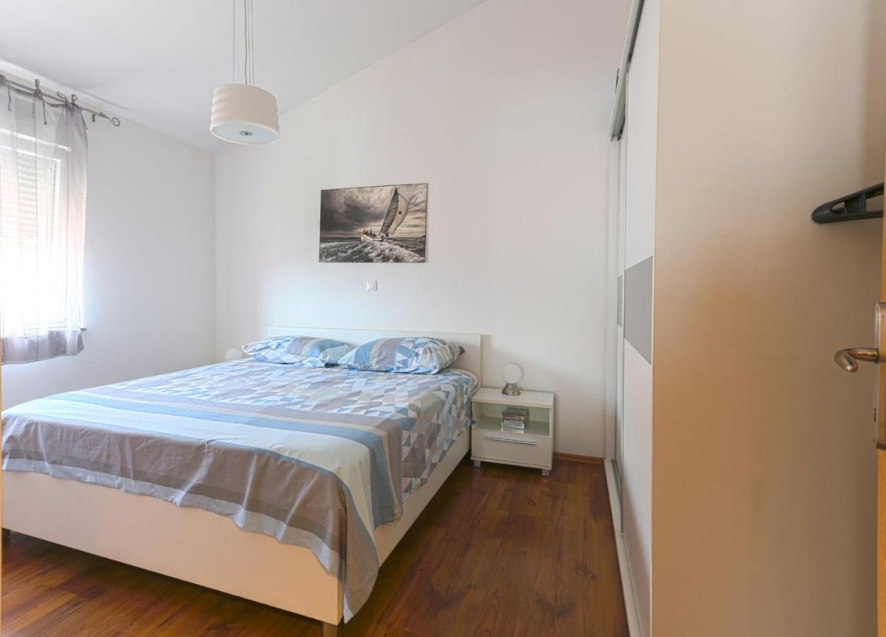 Apartman M&A Apartment Pula Exterior photo