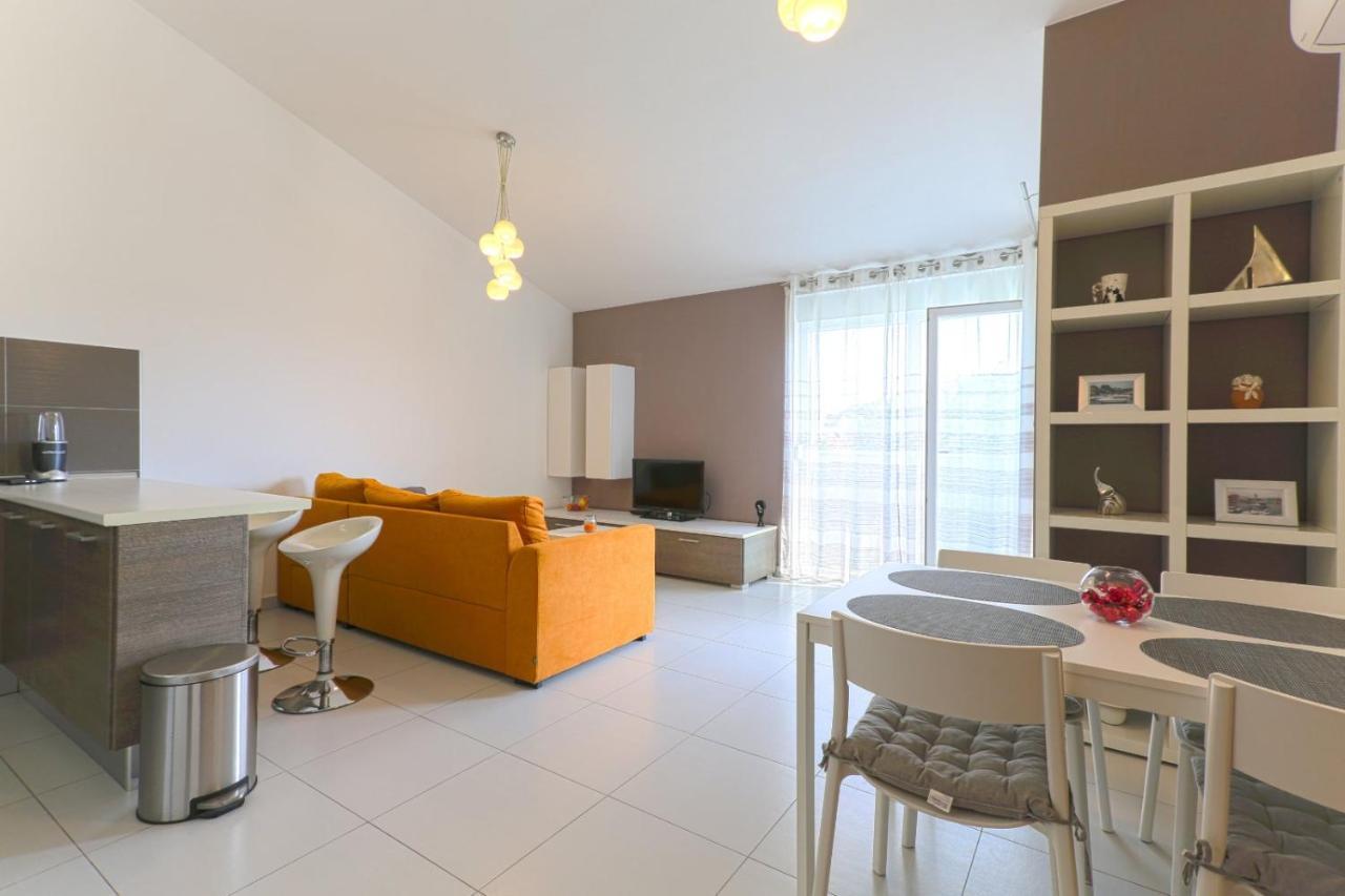 Apartman M&A Apartment Pula Exterior photo