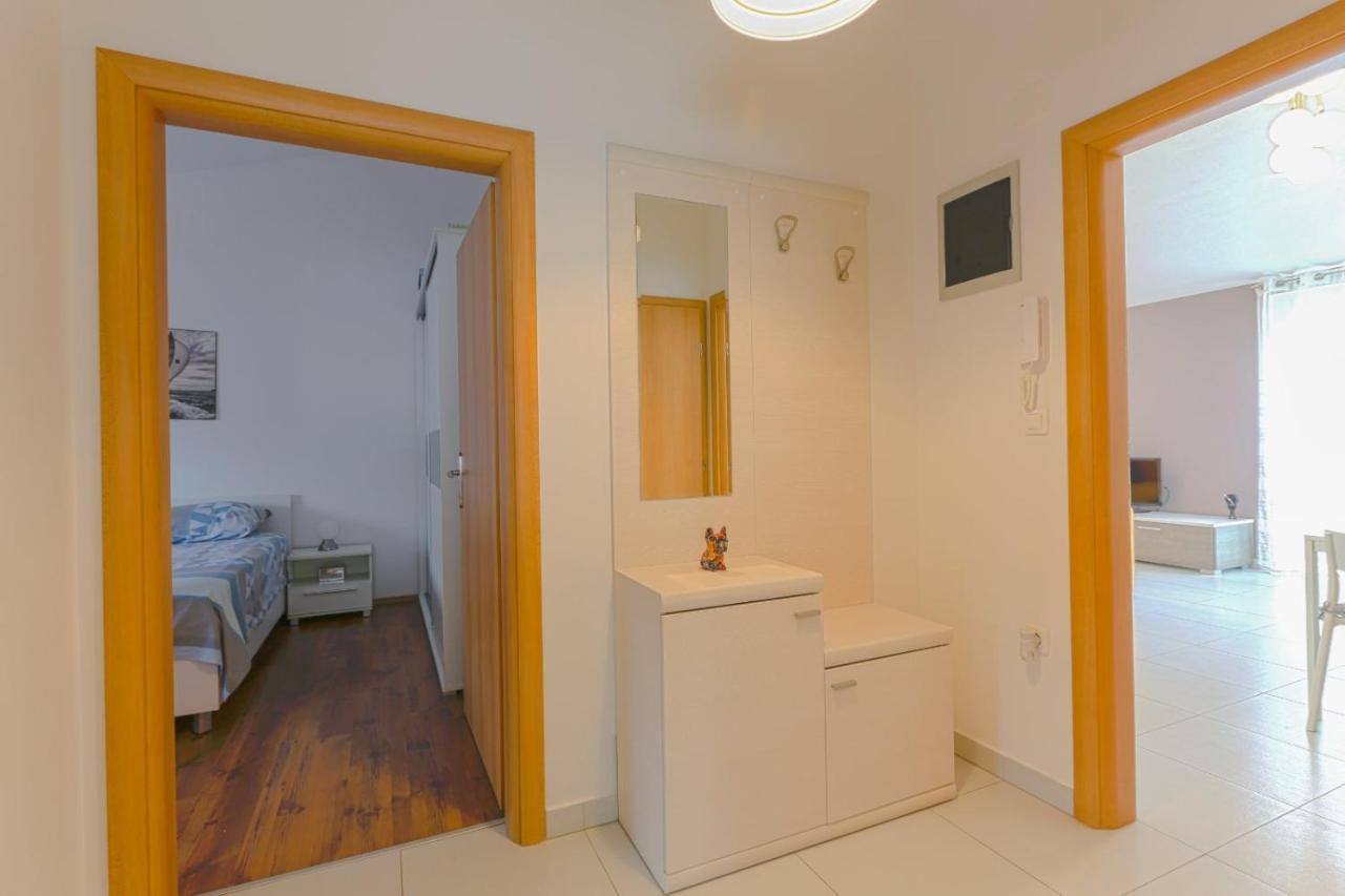 Apartman M&A Apartment Pula Exterior photo